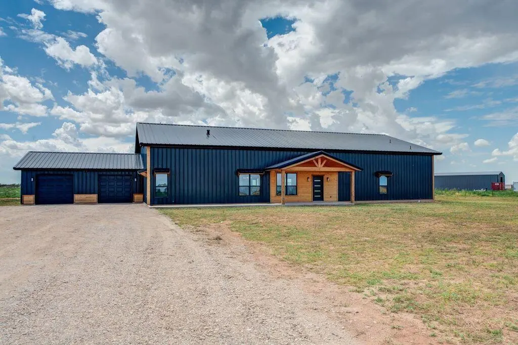 Front exterior — 6601 N CR 1500, Shallowater, TX 79363