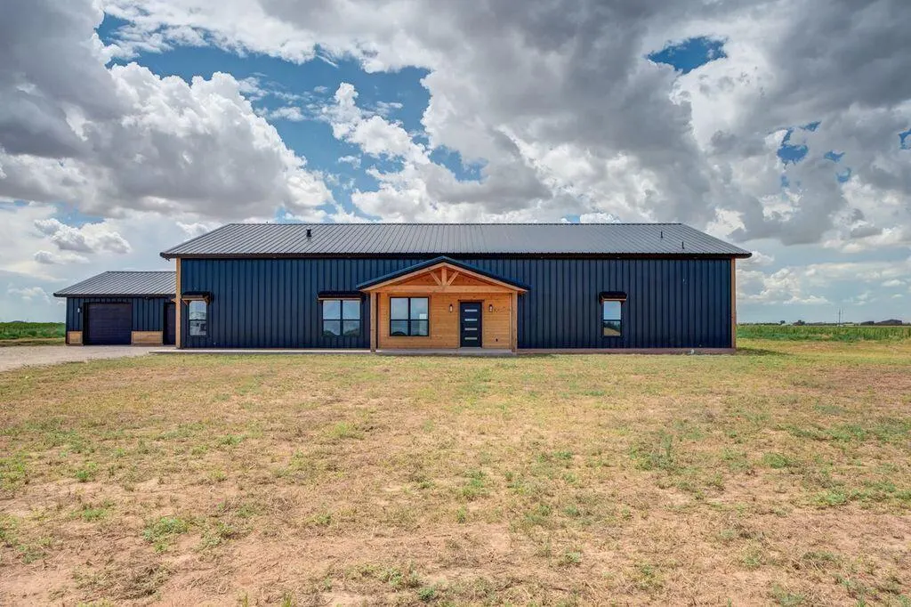 Photo 2 — 6601 N CR 1500, Shallowater, TX 79363