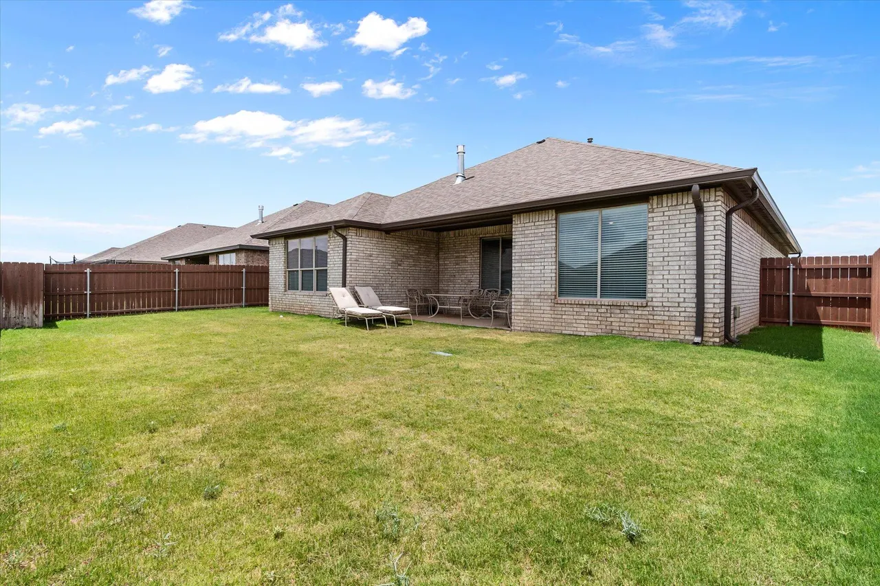 Photo 33 — 7611 60th Street, Lubbock, TX 79407