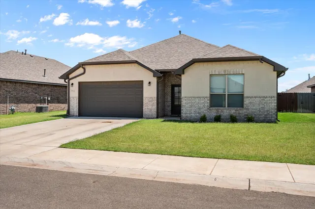 Photo 4 — 7611 60th Street, Lubbock, TX 79407