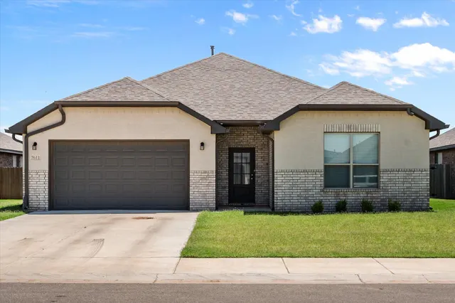 Photo 2 — 7611 60th Street, Lubbock, TX 79407