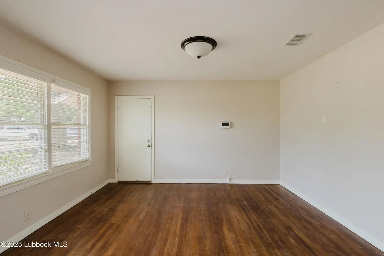 Photo 11 — 106 Cherry Lane, Lamesa, TX 79331