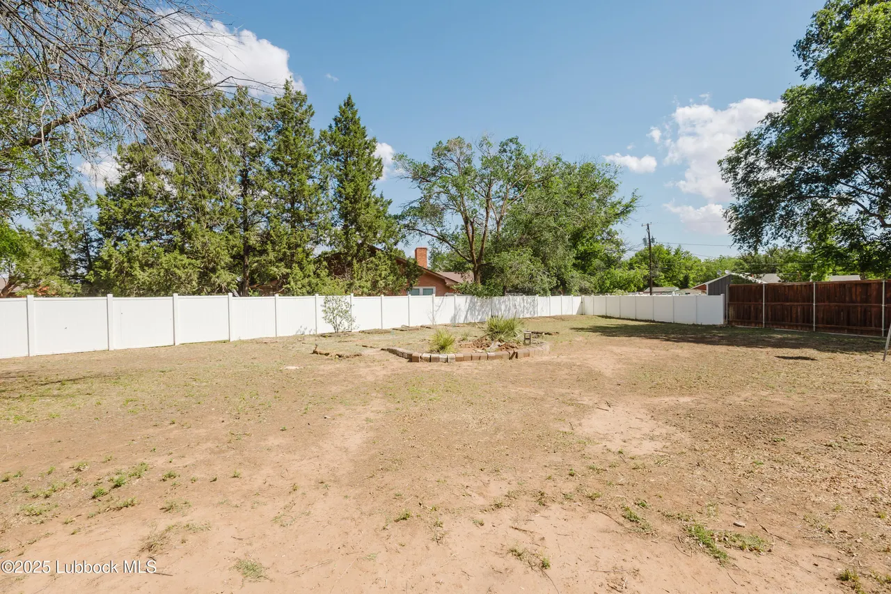 Photo 37 — 106 Cherry Lane, Lamesa, TX 79331