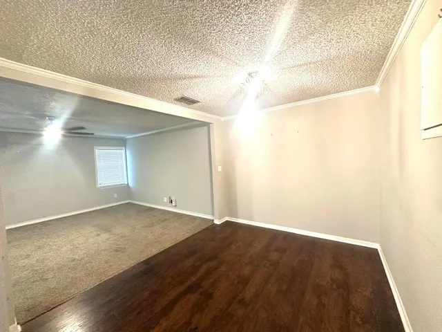 Photo 6 — 1012 S Lawn Street, Hale Center, TX 79041
