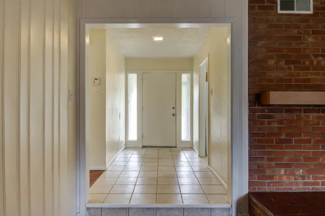 Photo 7 — 3608 27th Street, Lubbock, TX 79410