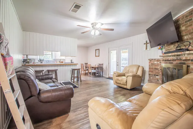 Photo 5 — 4608 31st Street, Lubbock, TX 79410