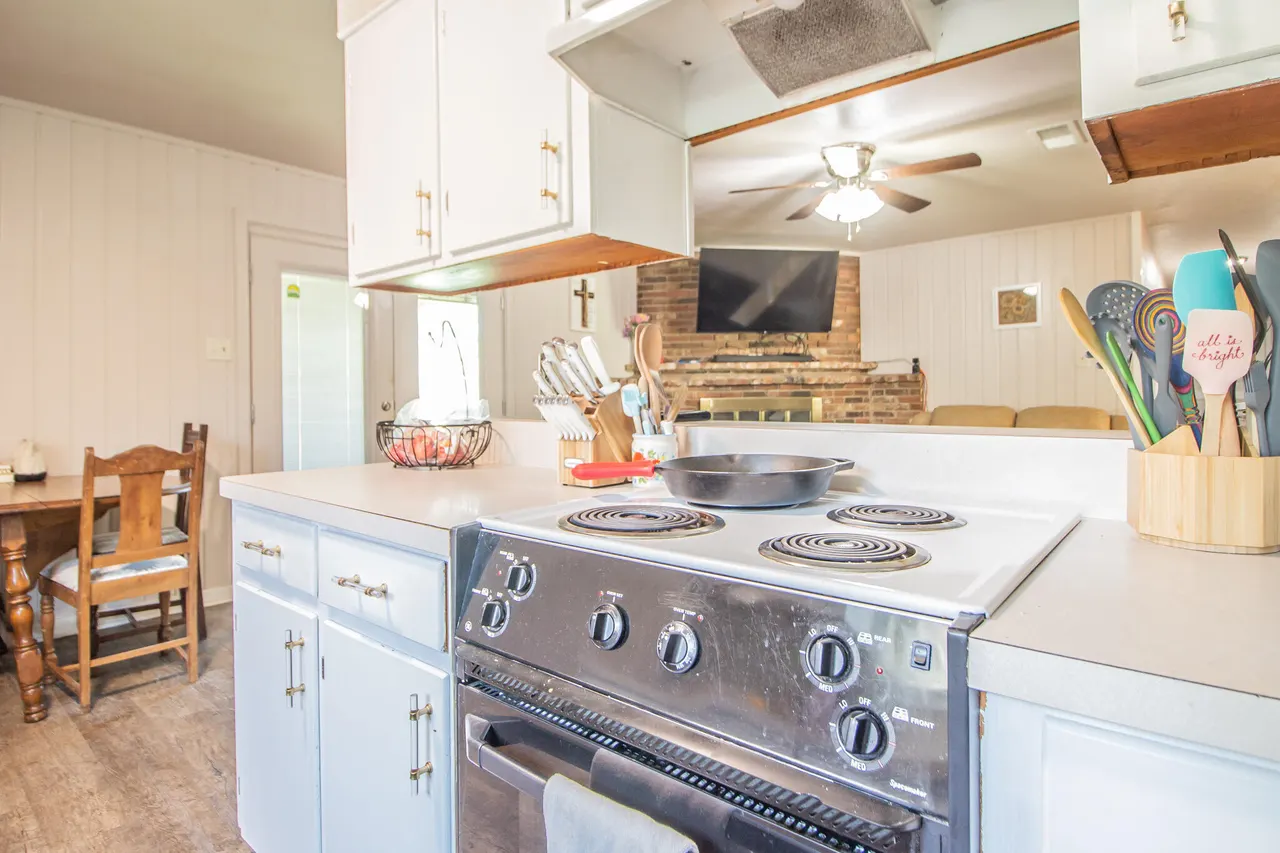 Photo 11 — 4608 31st Street, Lubbock, TX 79410