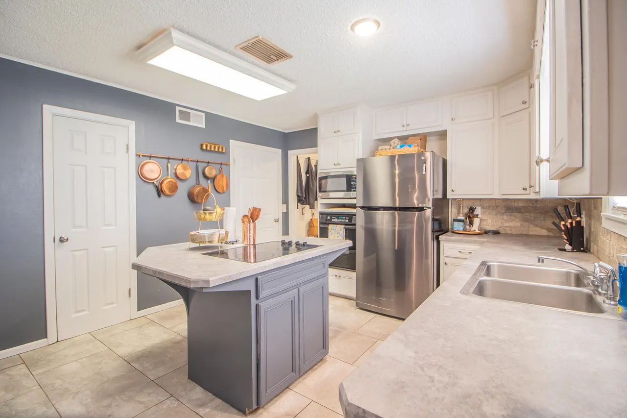 Photo 12 — 503 E 12th Street, Littlefield, TX 79339
