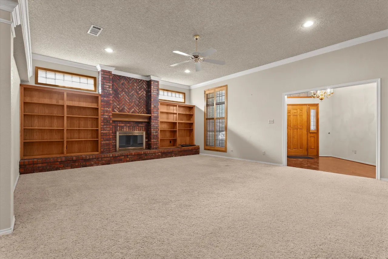 Photo 11 — 131 Aransas Avenue, Levelland, TX 79336