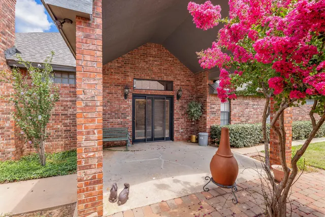 Photo 4 — 131 Aransas Avenue, Levelland, TX 79336
