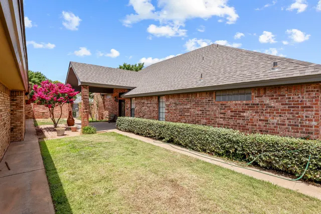 Photo 6 — 131 Aransas Avenue, Levelland, TX 79336