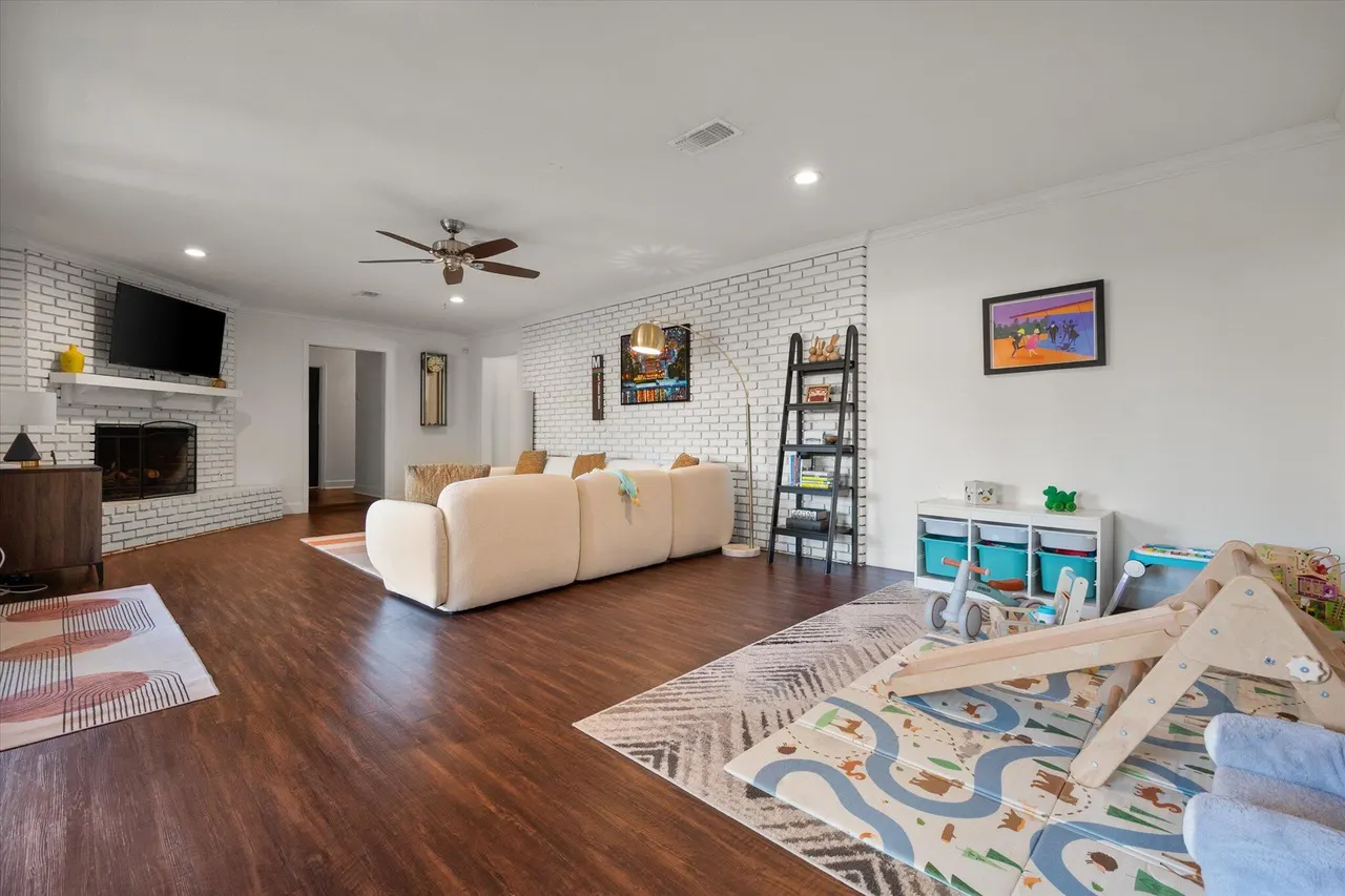 Photo 11 — 6201 Kenosha Drive, Lubbock, TX 79413