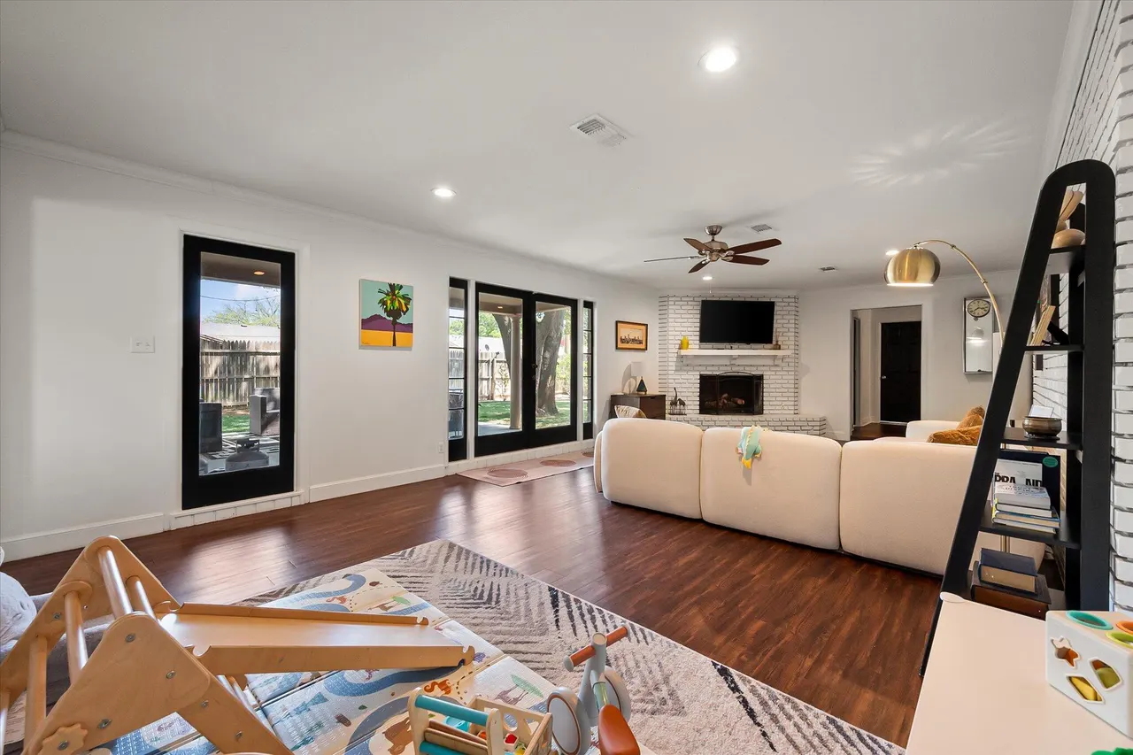 Photo 12 — 6201 Kenosha Drive, Lubbock, TX 79413