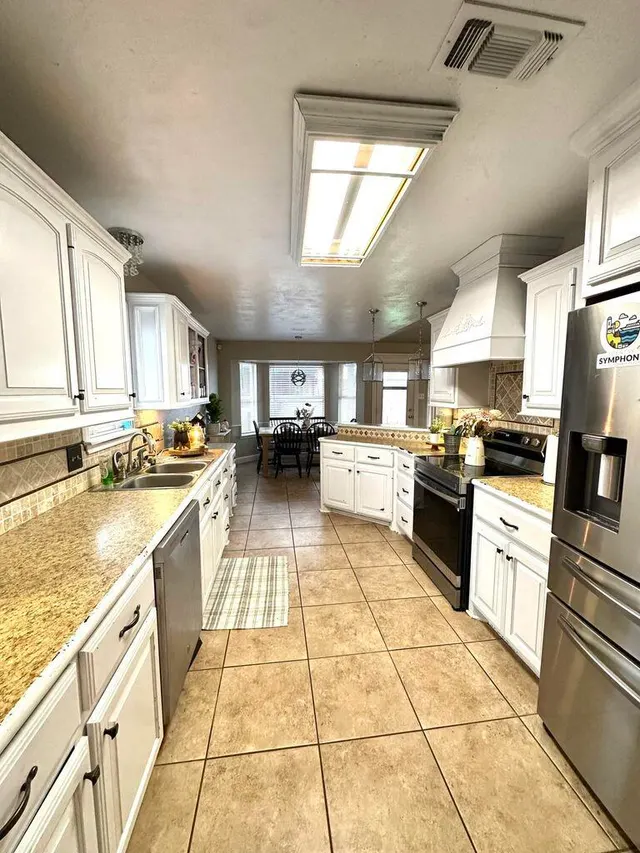 Photo 8 — 3907 Stevens Street, Plainview, TX 79072