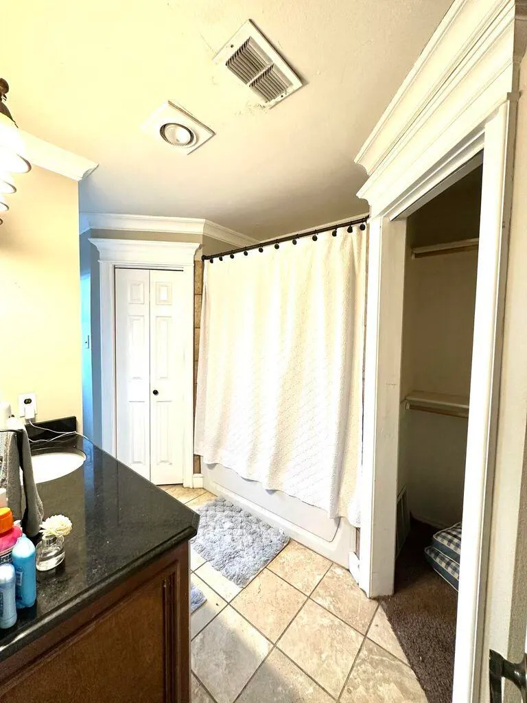 Photo 12 — 3907 Stevens Street, Plainview, TX 79072