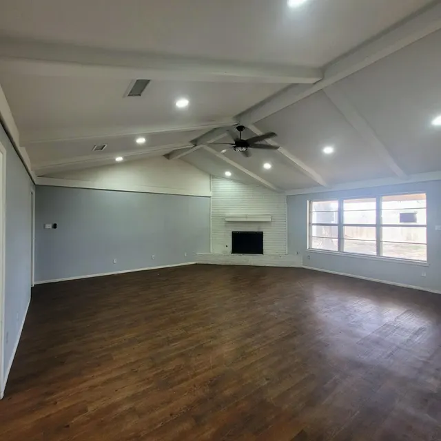 Photo 3 — 104 Holly Circle, Levelland, TX 79336