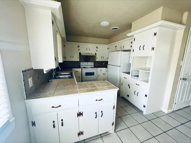 Photo 4 — 1503 46th Place, Lubbock, TX 79412