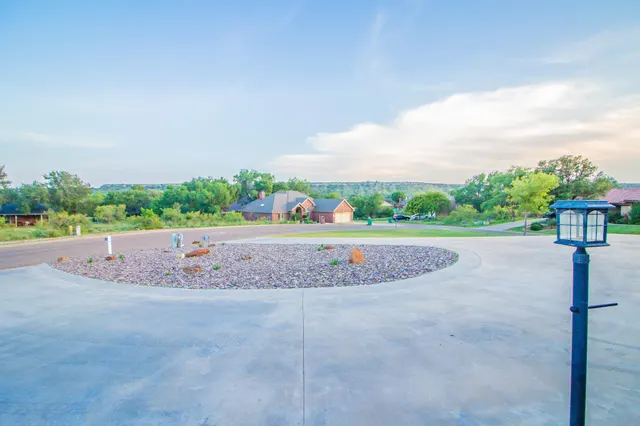 Photo 5 — 4 Aztec Lane, Ransom Canyon, TX 79366