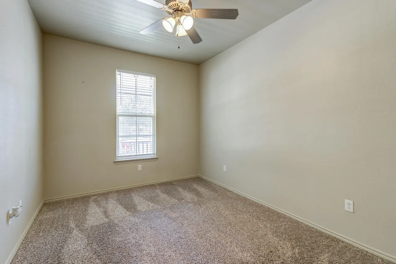 Photo 19 — 2142 10th Street, Lubbock, TX 79401