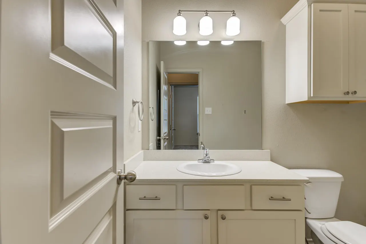 Photo 16 — 2142 10th Street, Lubbock, TX 79401