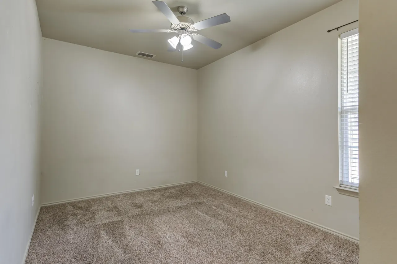 Photo 24 — 2142 10th Street, Lubbock, TX 79401