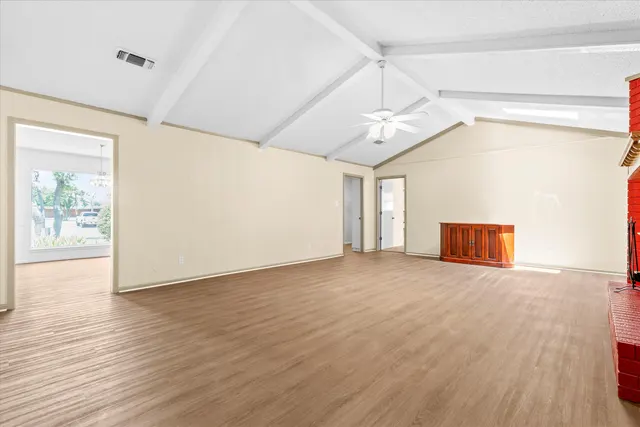 Photo 6 — 105 San Jacinto Avenue, Levelland, TX 79336