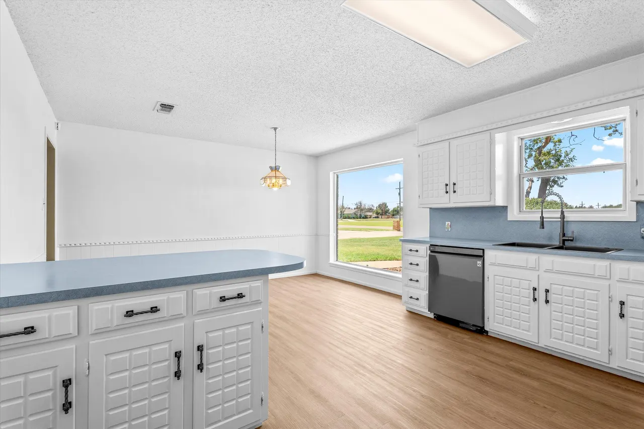 Photo 9 — 105 San Jacinto Avenue, Levelland, TX 79336