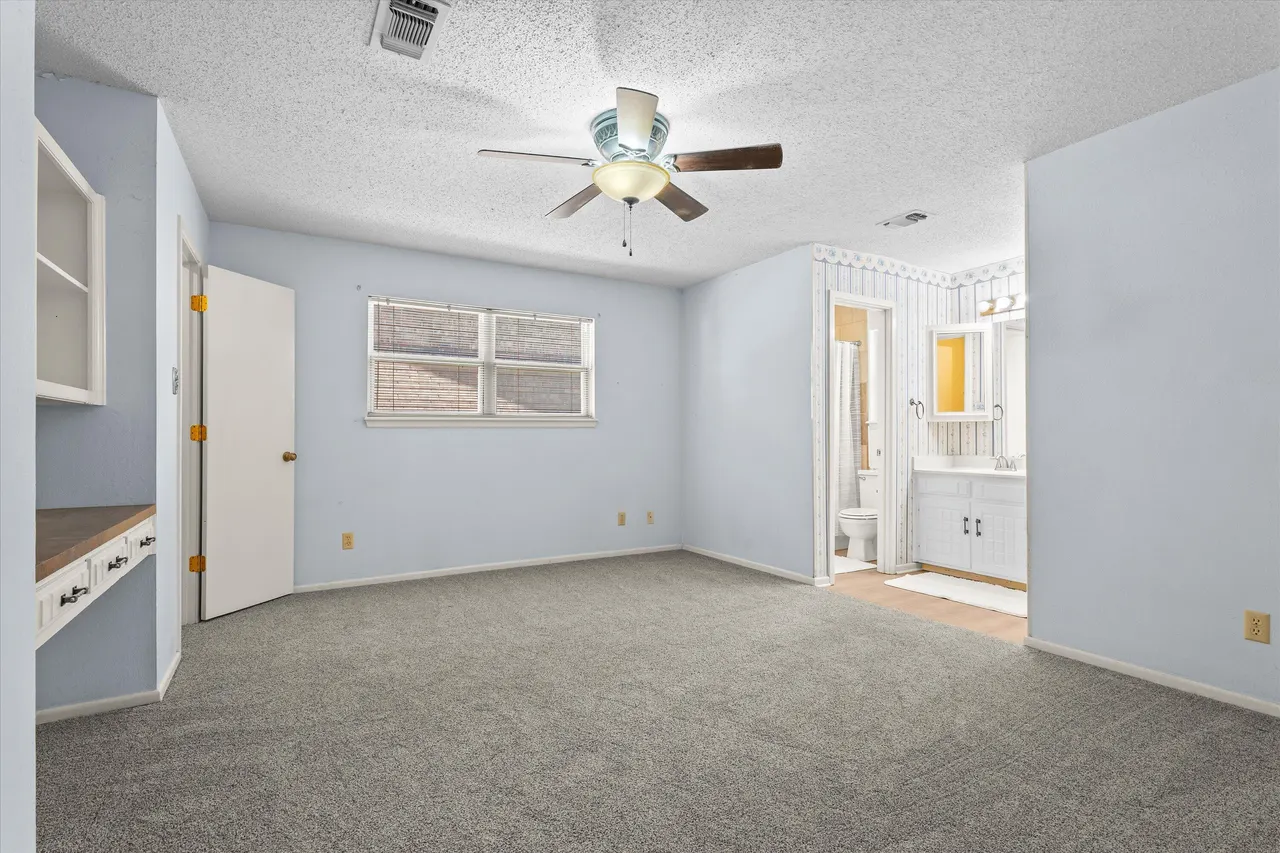 Photo 12 — 105 San Jacinto Avenue, Levelland, TX 79336