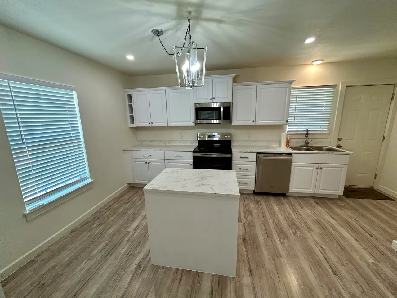 Photo 9 — 2214 25th Street, Lubbock, TX 79411