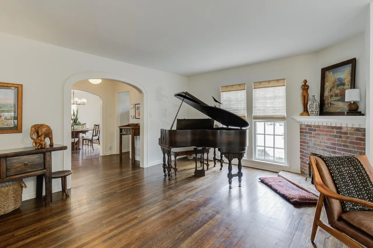 Photo 9 — 3003 19th Street, Lubbock, TX 79410