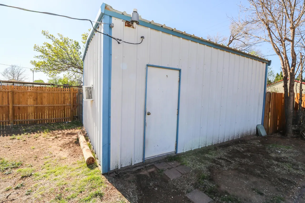 Photo 24 — 303 E 15th Street, Littlefield, TX 79339