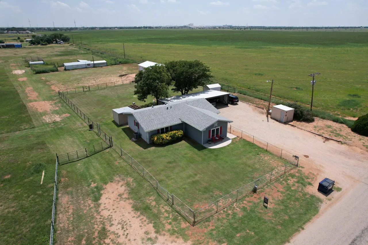 Photo 26 — 5306 E Erskine Street, Lubbock, TX 79403