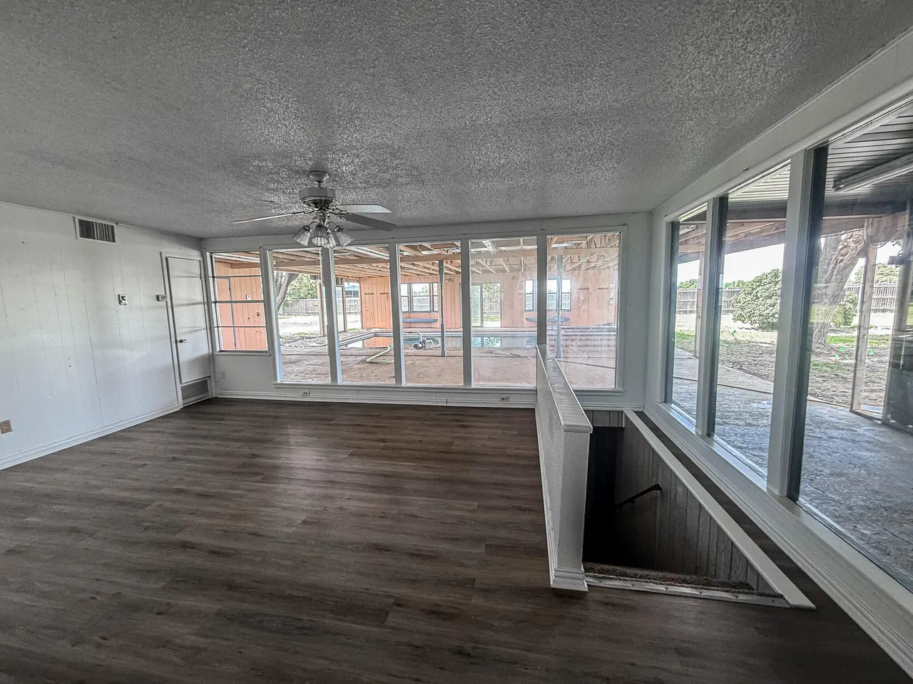 Photo 11 — 1690 W US Highway 70, Plainview, TX 79072