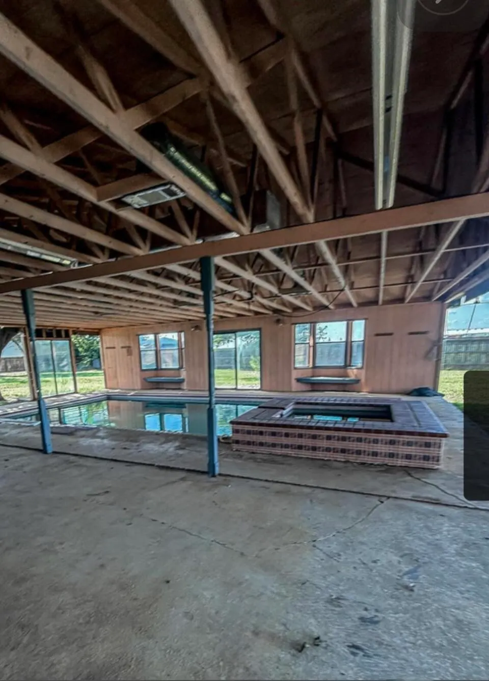 Photo 73 — 1690 W US Highway 70, Plainview, TX 79072