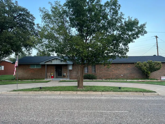 Photo 3 — 1807 N Houston Avenue, Lamesa, TX 79331