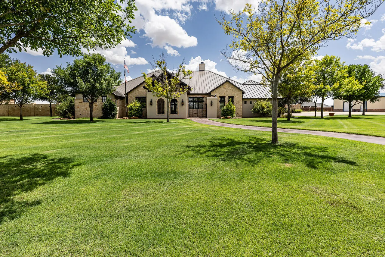 Photo 6 — 8117 County Rd 6220, Shallowater, TX 79363