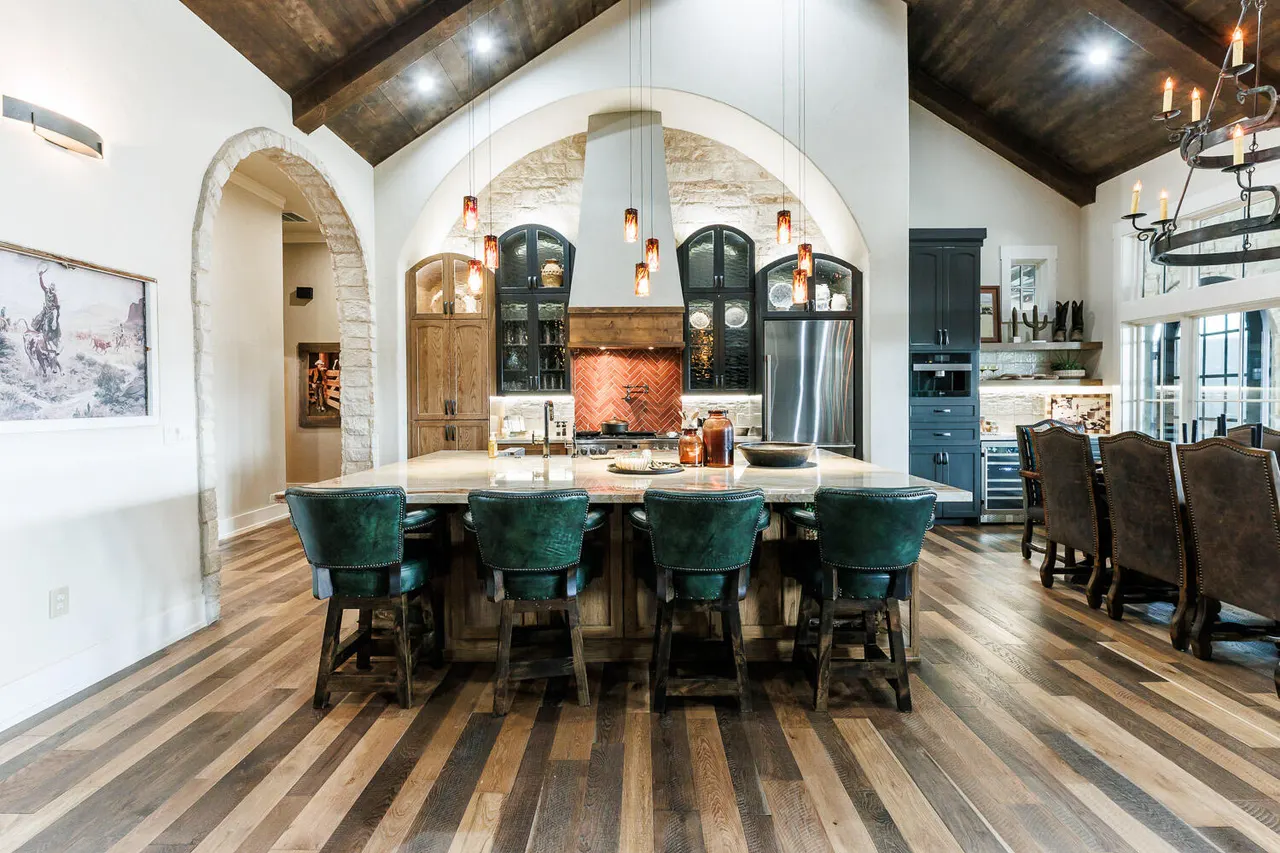 Photo 17 — 8117 County Rd 6220, Shallowater, TX 79363
