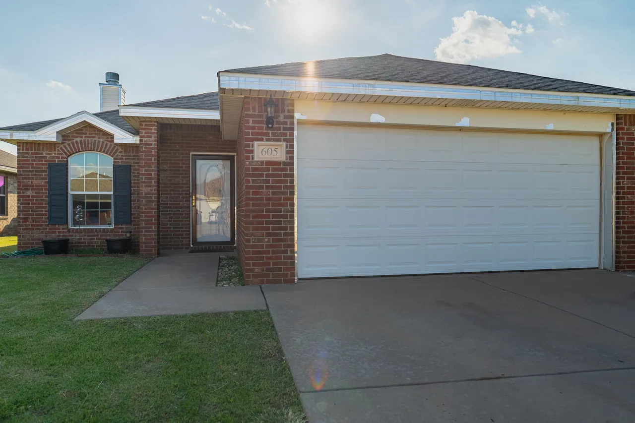Photo 4 — 605 N Spruce Avenue, Lubbock, TX 79403