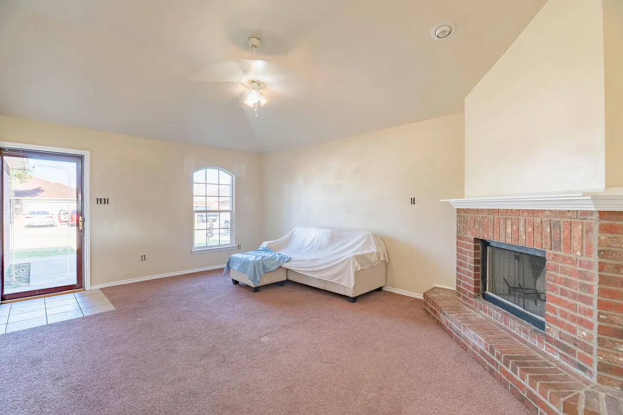 Photo 7 — 605 N Spruce Avenue, Lubbock, TX 79403