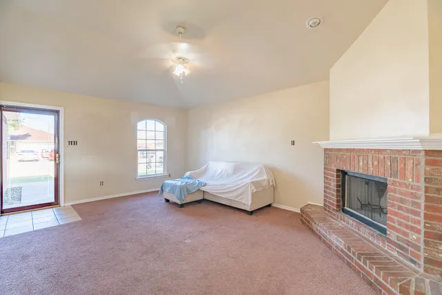 Photo 7 — 605 N Spruce Avenue, Lubbock, TX 79403
