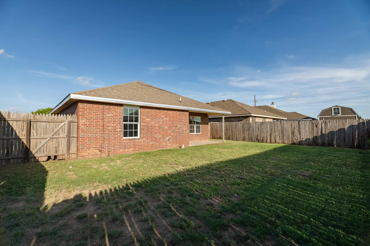 Photo 21 — 605 N Spruce Avenue, Lubbock, TX 79403