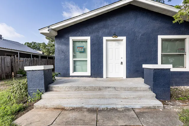 Photo 4 — 255 W Panhandle Street, Slaton, TX 79364