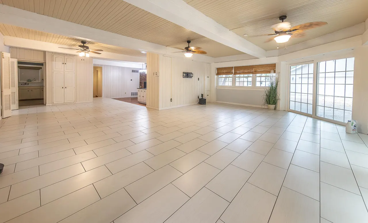 Photo 10 — 5104 19th Street, Lubbock, TX 79407
