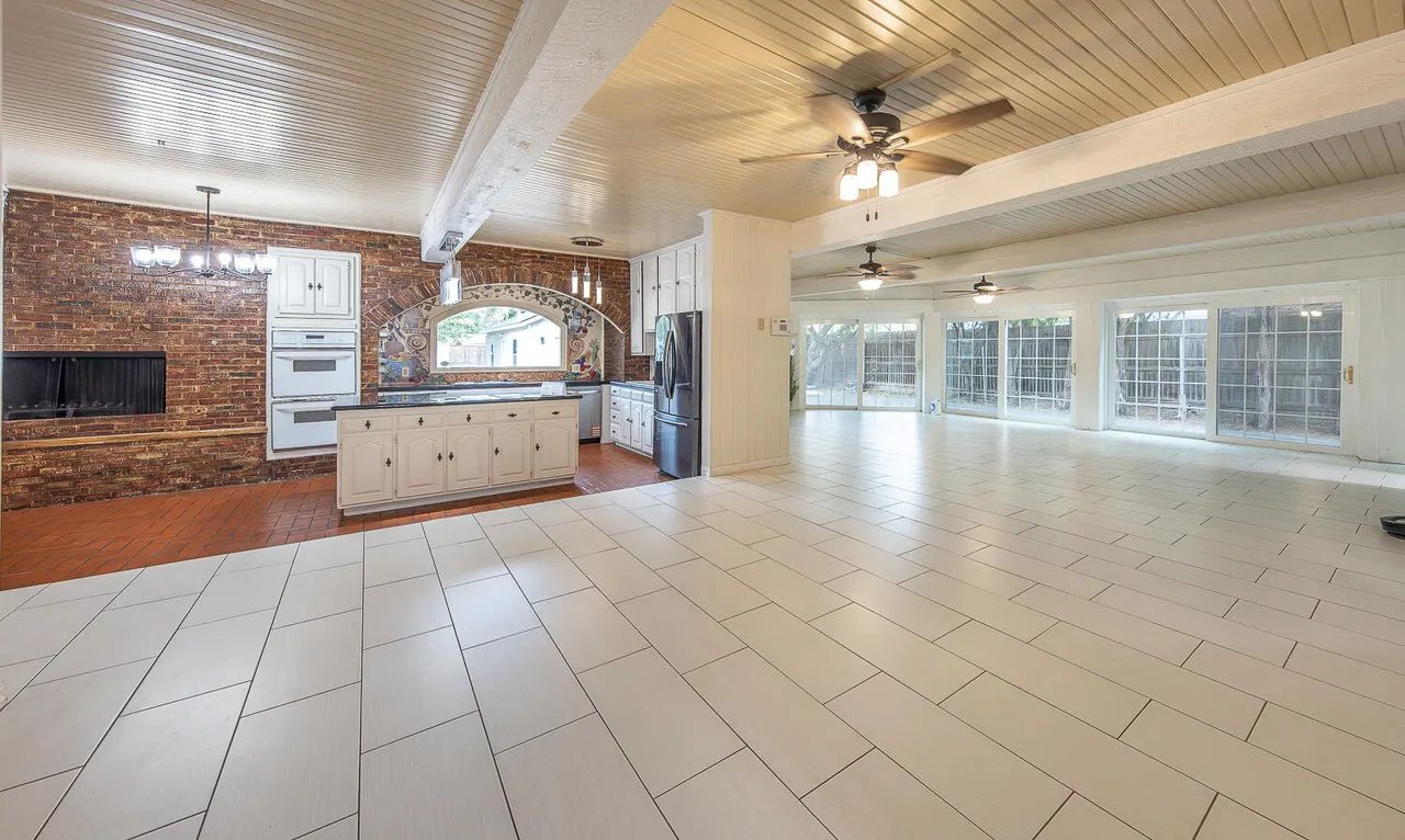 Photo 13 — 5104 19th Street, Lubbock, TX 79407