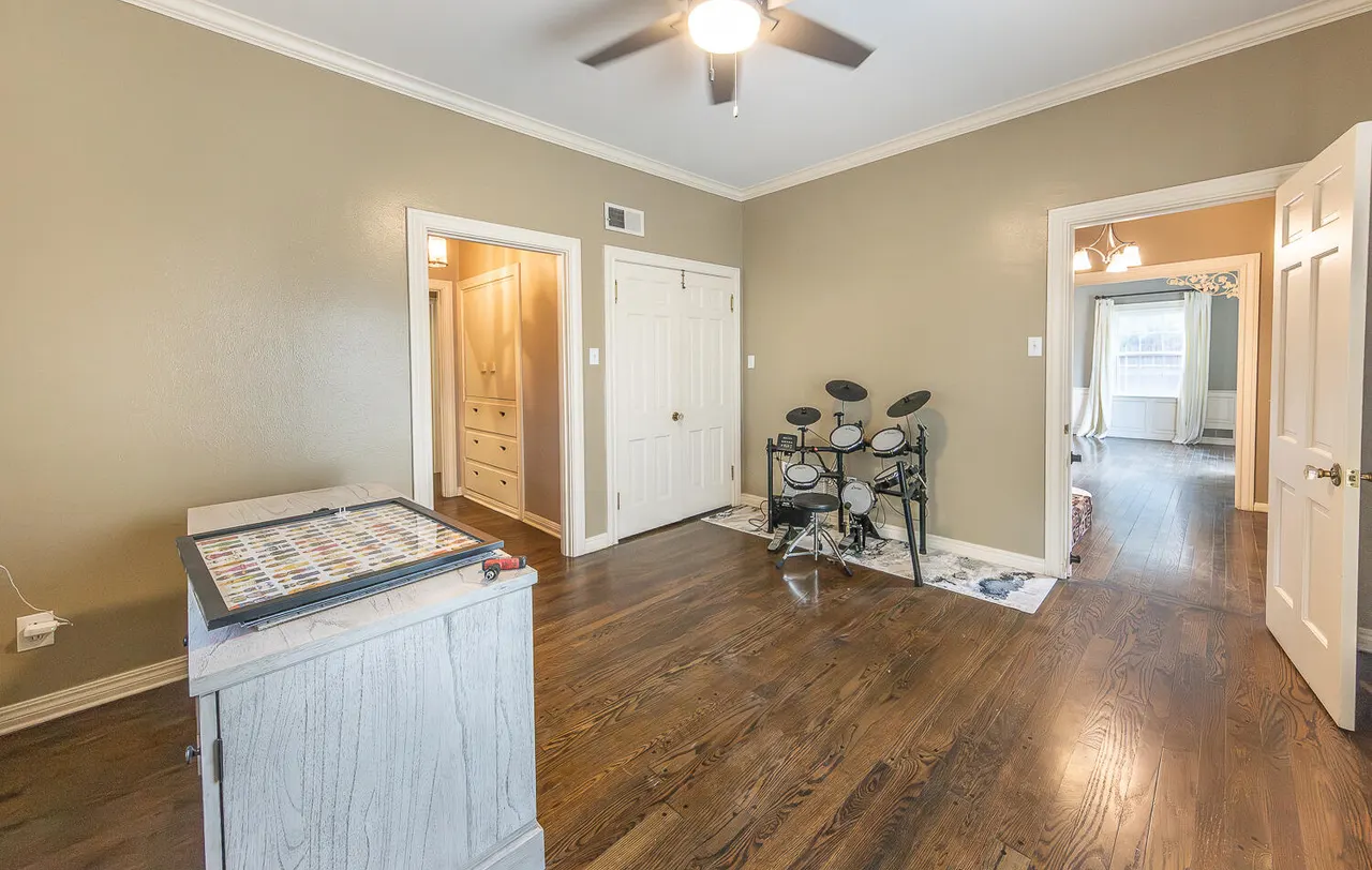 Photo 22 — 5104 19th Street, Lubbock, TX 79407
