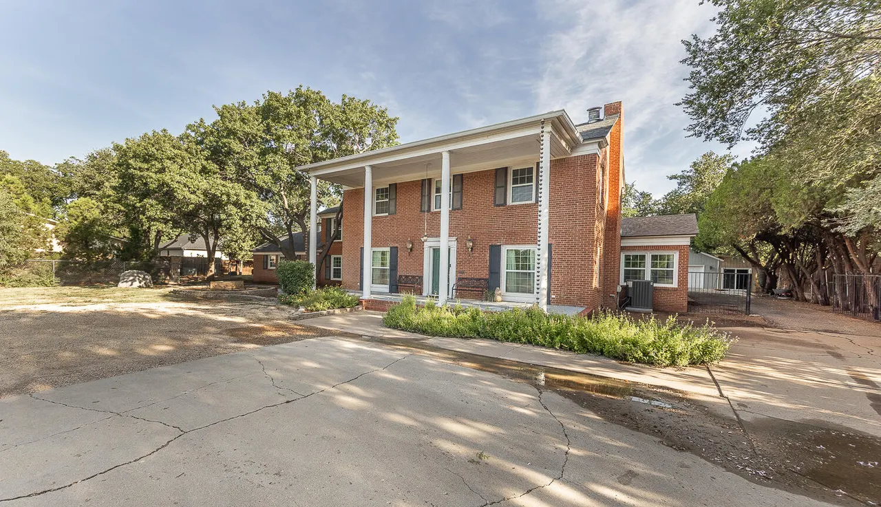 Photo 44 — 5104 19th Street, Lubbock, TX 79407