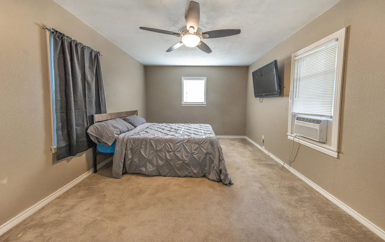 Photo 64 — 5104 19th Street, Lubbock, TX 79407