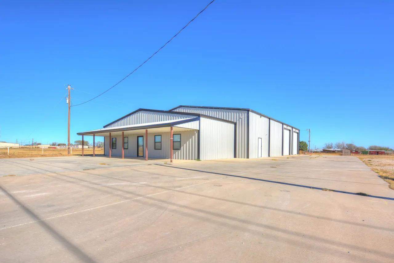 Photo 3 — 1511 Private Rd 7325, Lubbock, TX 79423