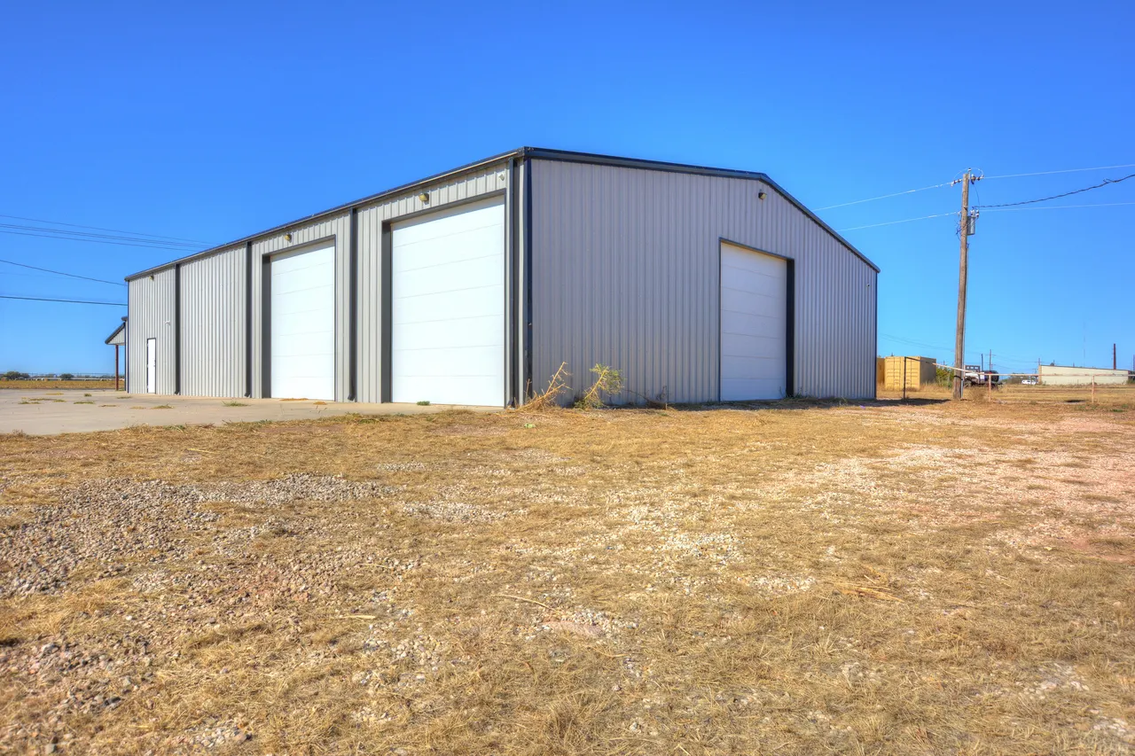 Photo 5 — 1511 Private Rd 7325, Lubbock, TX 79423