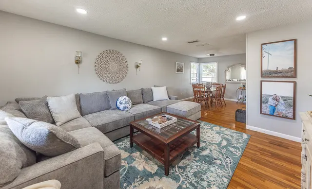 Photo 2 — 4206 42nd Street, Lubbock, TX 79413